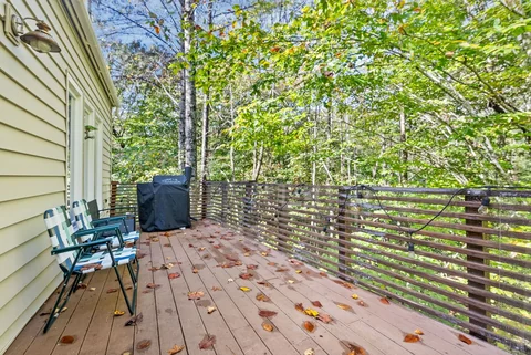 351 Butternut Dr - Wooded deck
