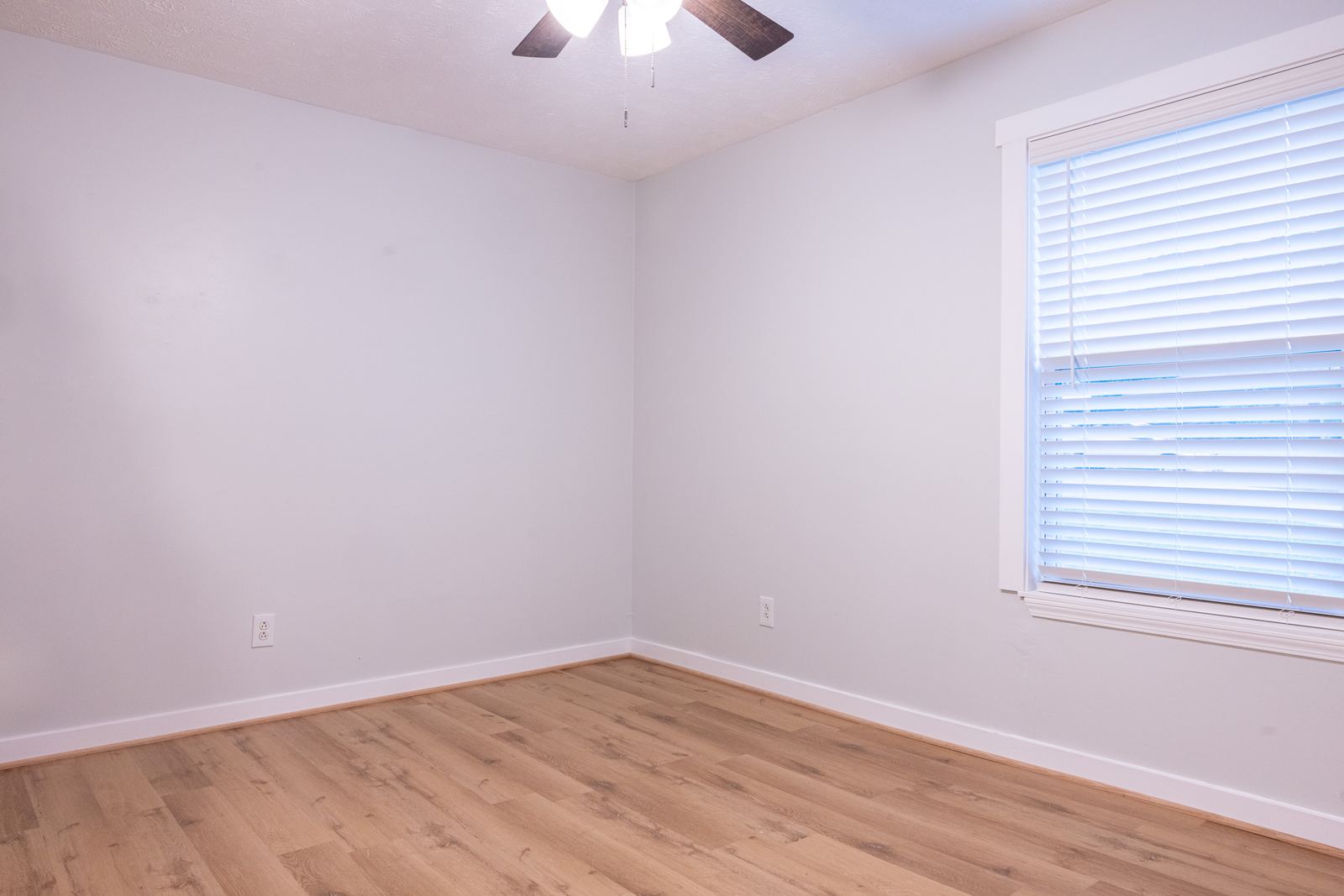 555 Pride Ave photo 12