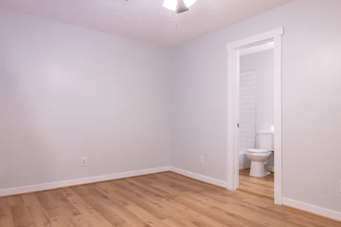 555 Pride Ave - Bedroom