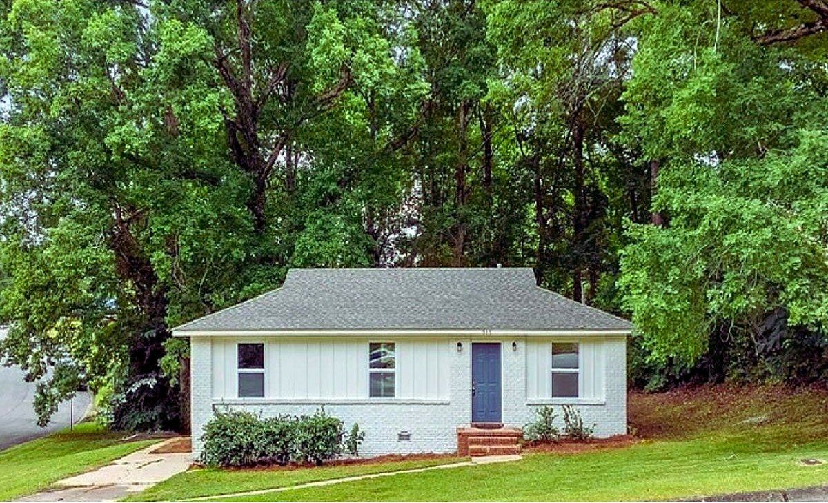 Spacious rental house with a covered entry
