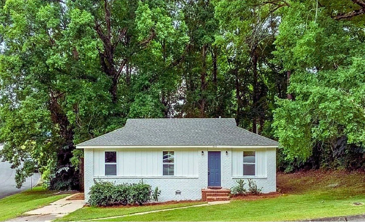 555 Pride Ave exterior