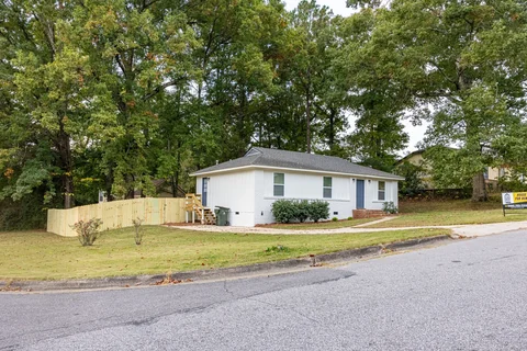 555 Pride Ave - Street view