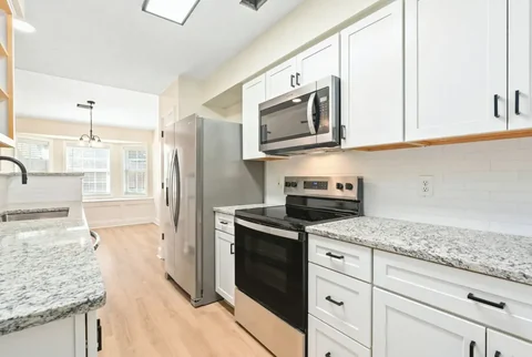 770 Whitaker Lane - Kitchen appliances