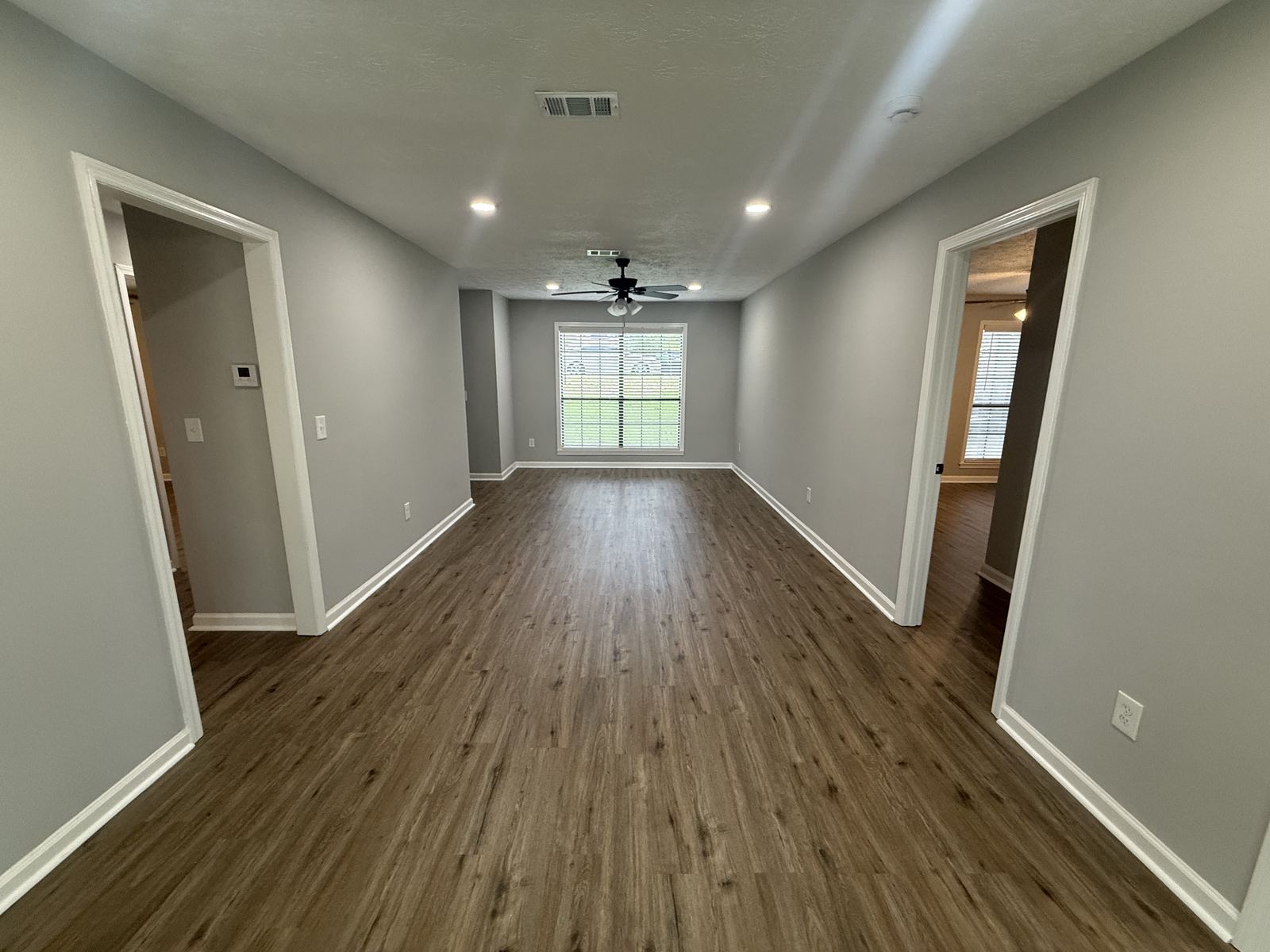 924 Pleasant Ave photo 13