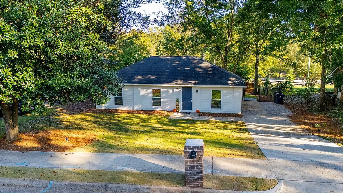 932 Pleasant Ave photo 22