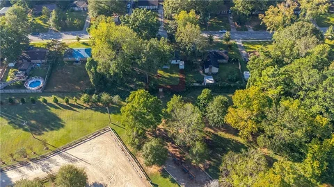 932 Pleasant Ave - Aerial exterior